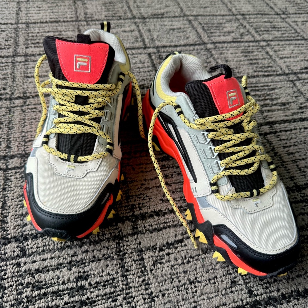 Fila Oakmont TR Trail Sneaker - Picture 3 of 11